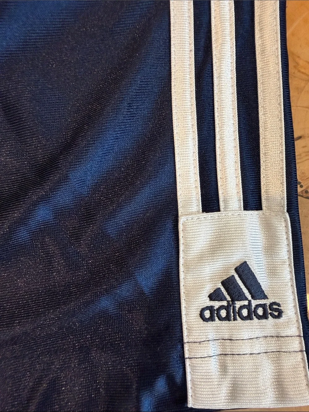 RARE⛹️‍♂️ADIDAS Y2K DAZZLE-BASKETBALL SHORTS - NAVY AND WHITE -BOYS SIZE 14/16